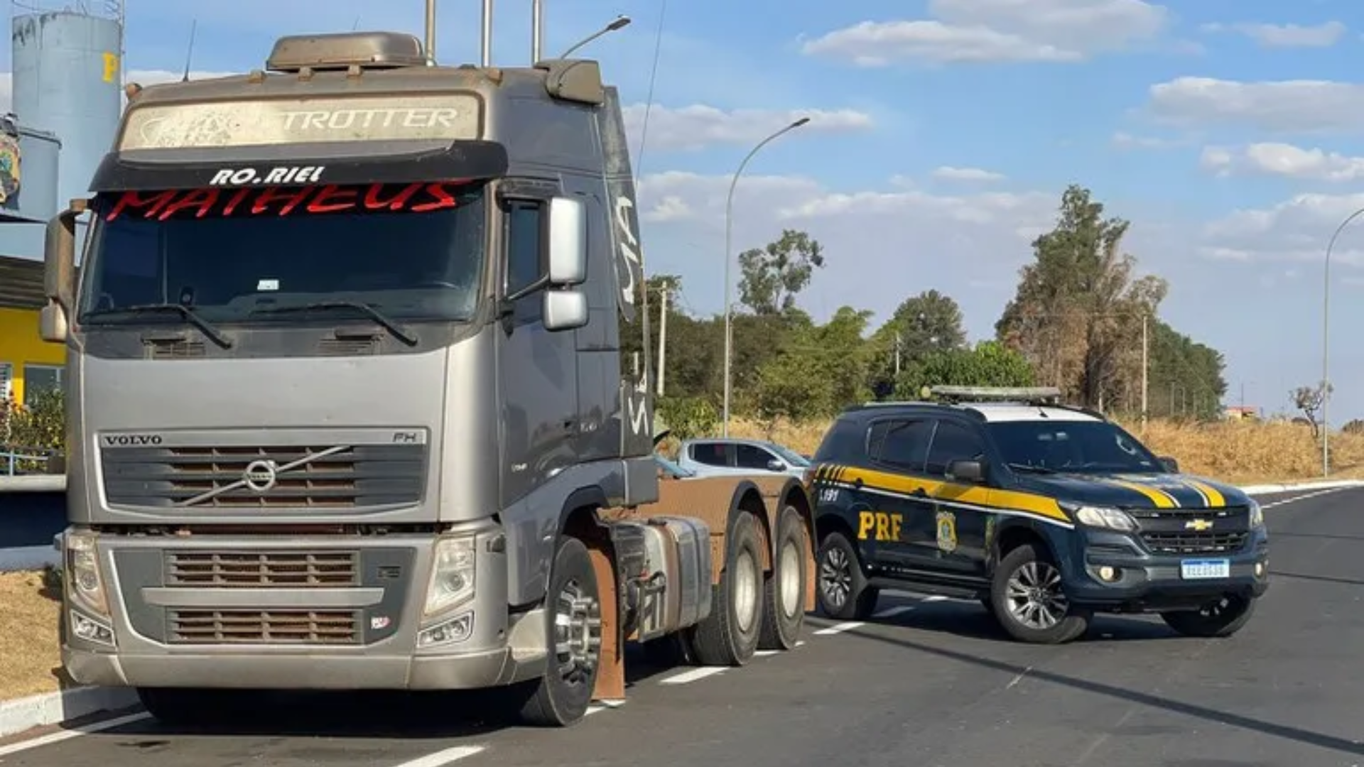 PRF Prende Caminhoneiro e Recupera “Cavalinho” Roubado em Uberaba.