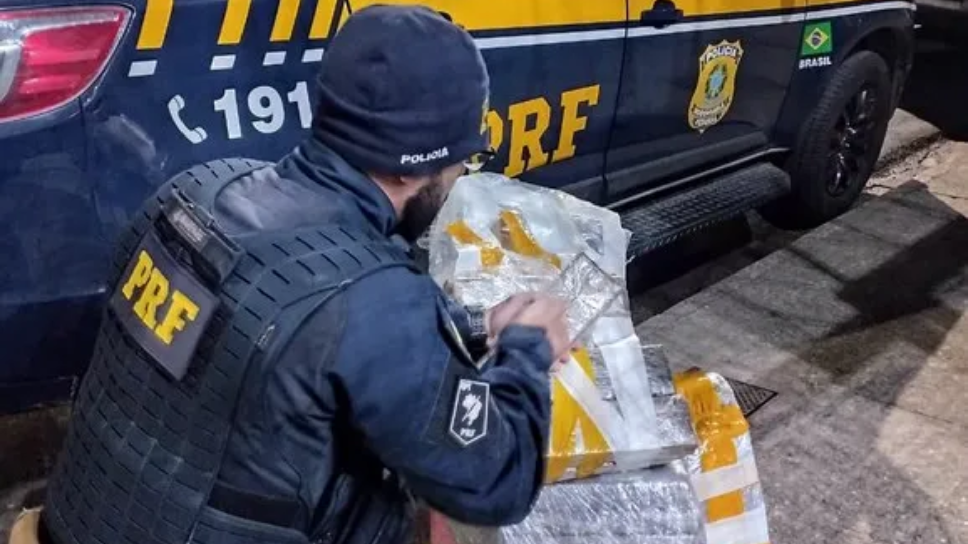 PRF Prende Motorista de Uber com 80 kg de Maconha na BR-381 em Cambuí.